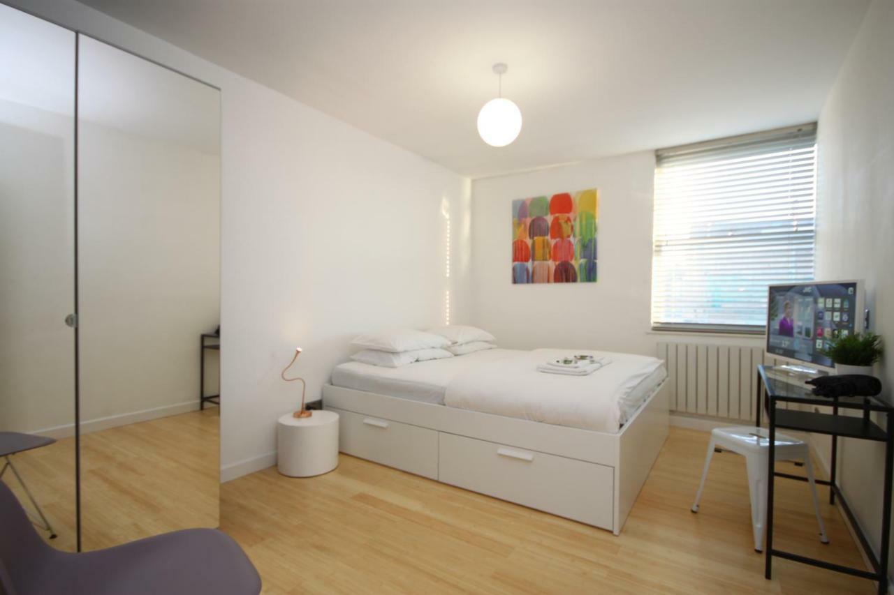 Camden Town Spacious 2 Bedroom Apartment - Sleeps 5 Guests! 伦敦 外观 照片